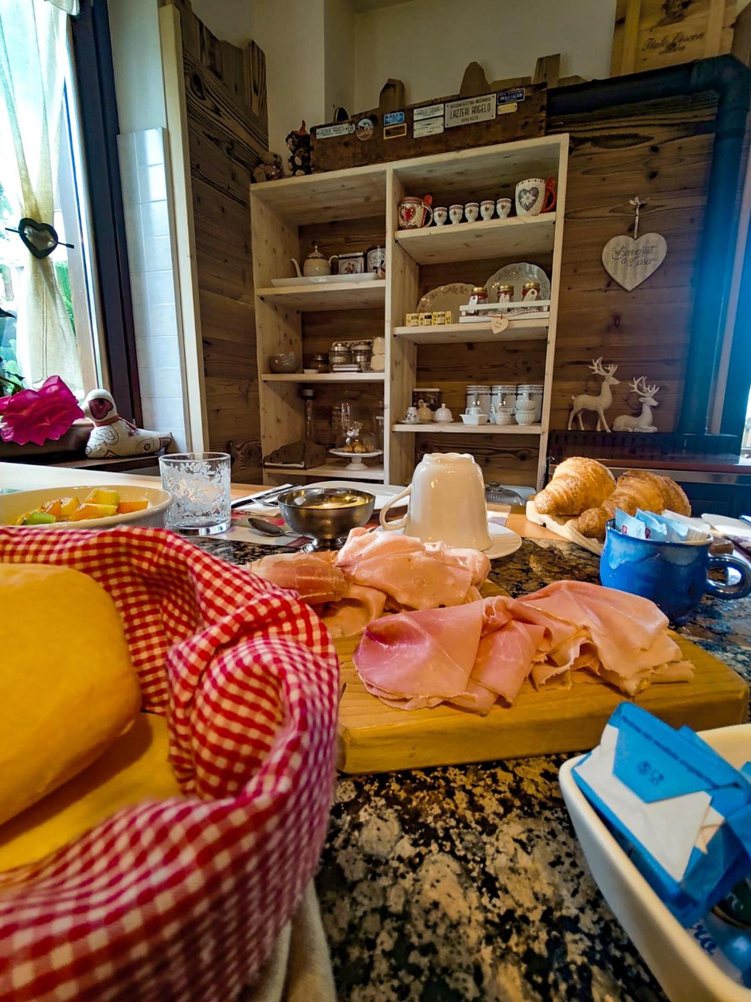 La Cri Bed & Breakfast Giustino Exterior foto